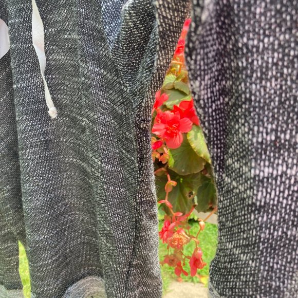 Extra Touch - 2x Grey top with hood - NWT - Picture 11 of 11